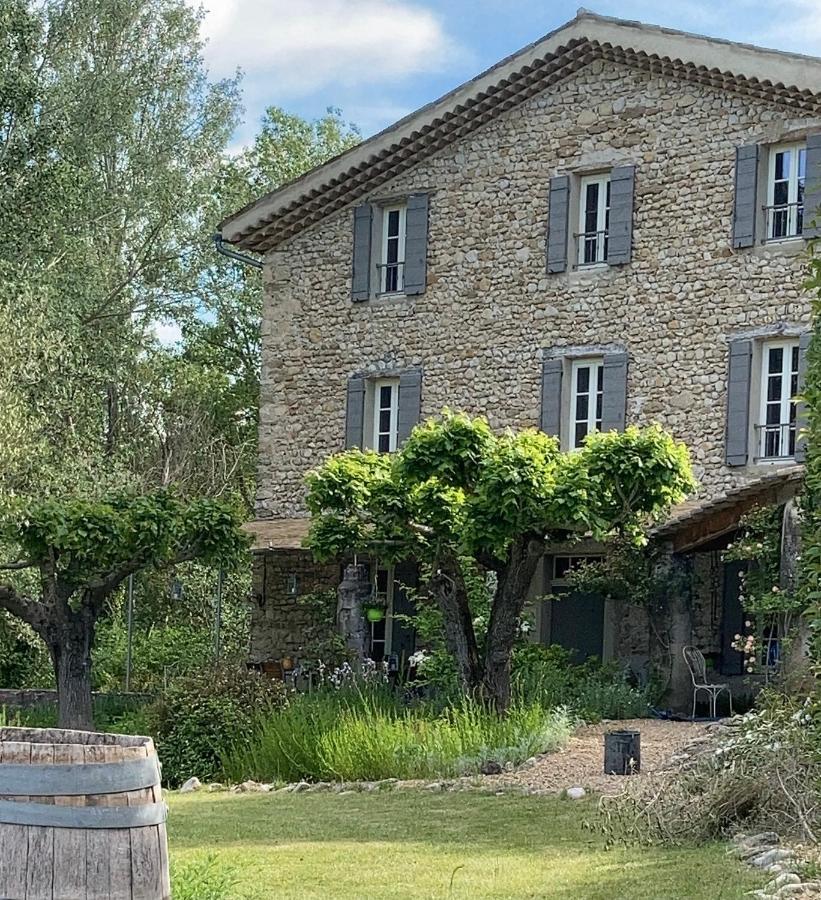 Mas Lou Parpaioun Bed & Breakfast Crestet Exterior photo
